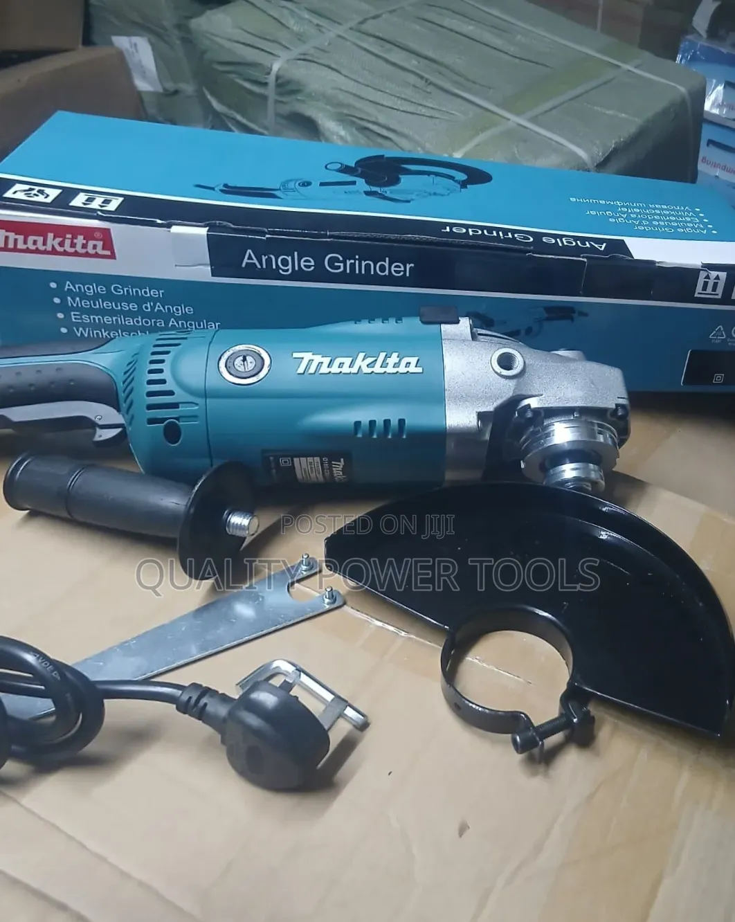 Makita 9 Inch Angle Grinder