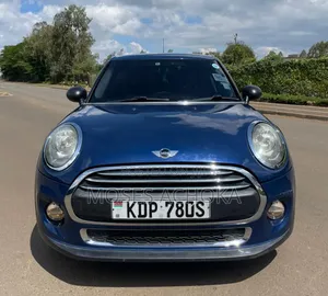Mini Cooper 2016 Blue