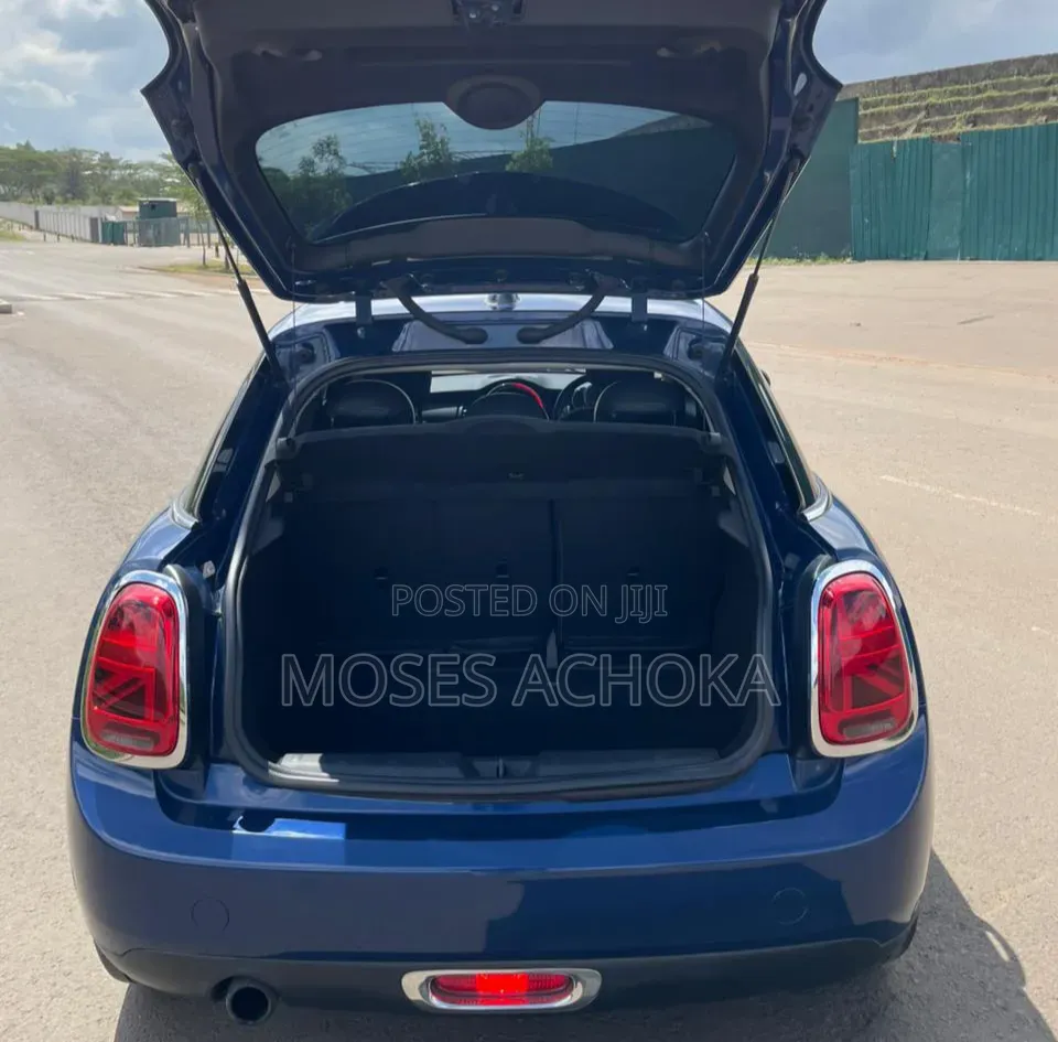 Mini Cooper 2016 Blue
