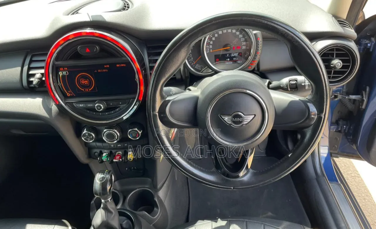 Mini Cooper 2016 Blue