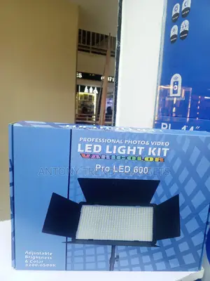 Pro Led 600 Dimmable Studio Lighting Kit -