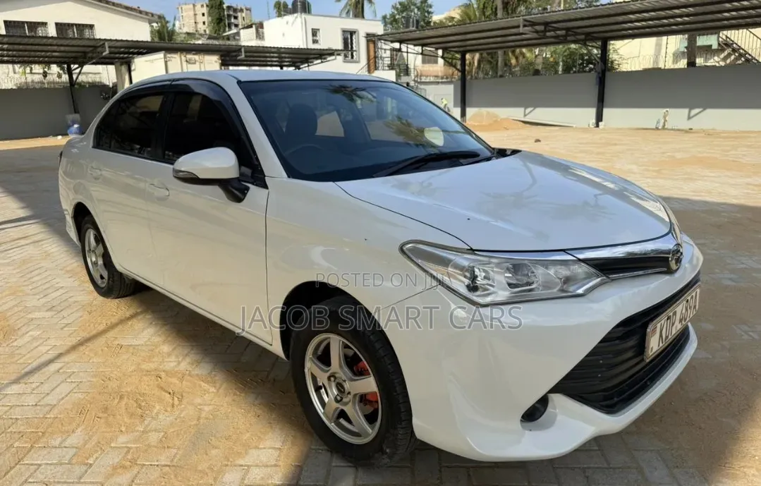 Toyota Axio 2017 White