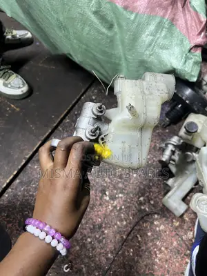 Probox 2014 Master Cylinder