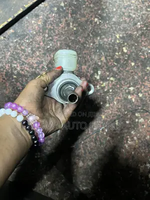 Noah Voxy Master Cylinder