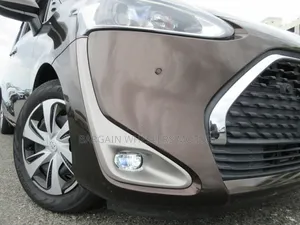 Toyota Sienta 2019
