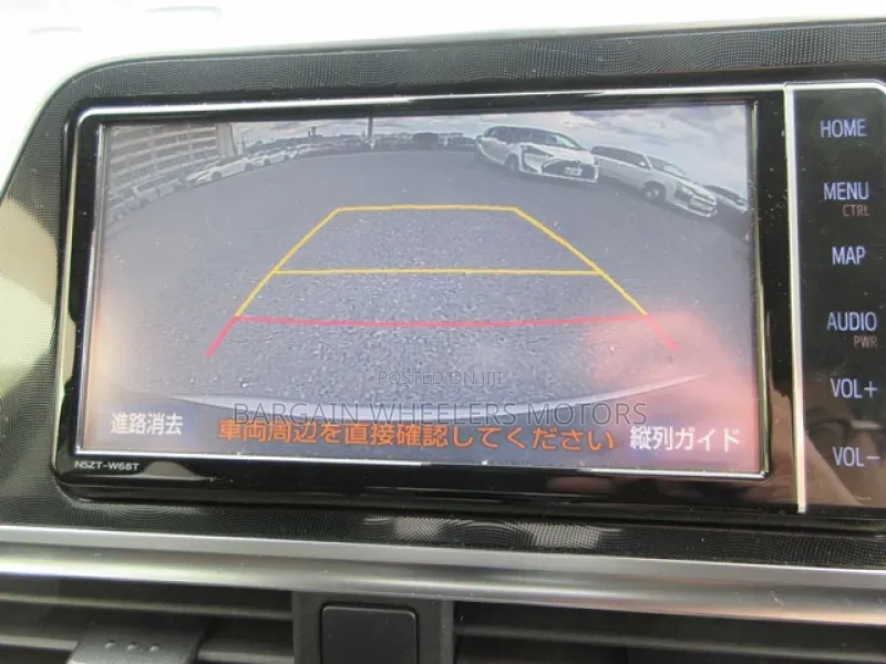 Toyota Sienta 2019
