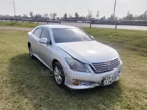 Toyota Crown 2011 Silver