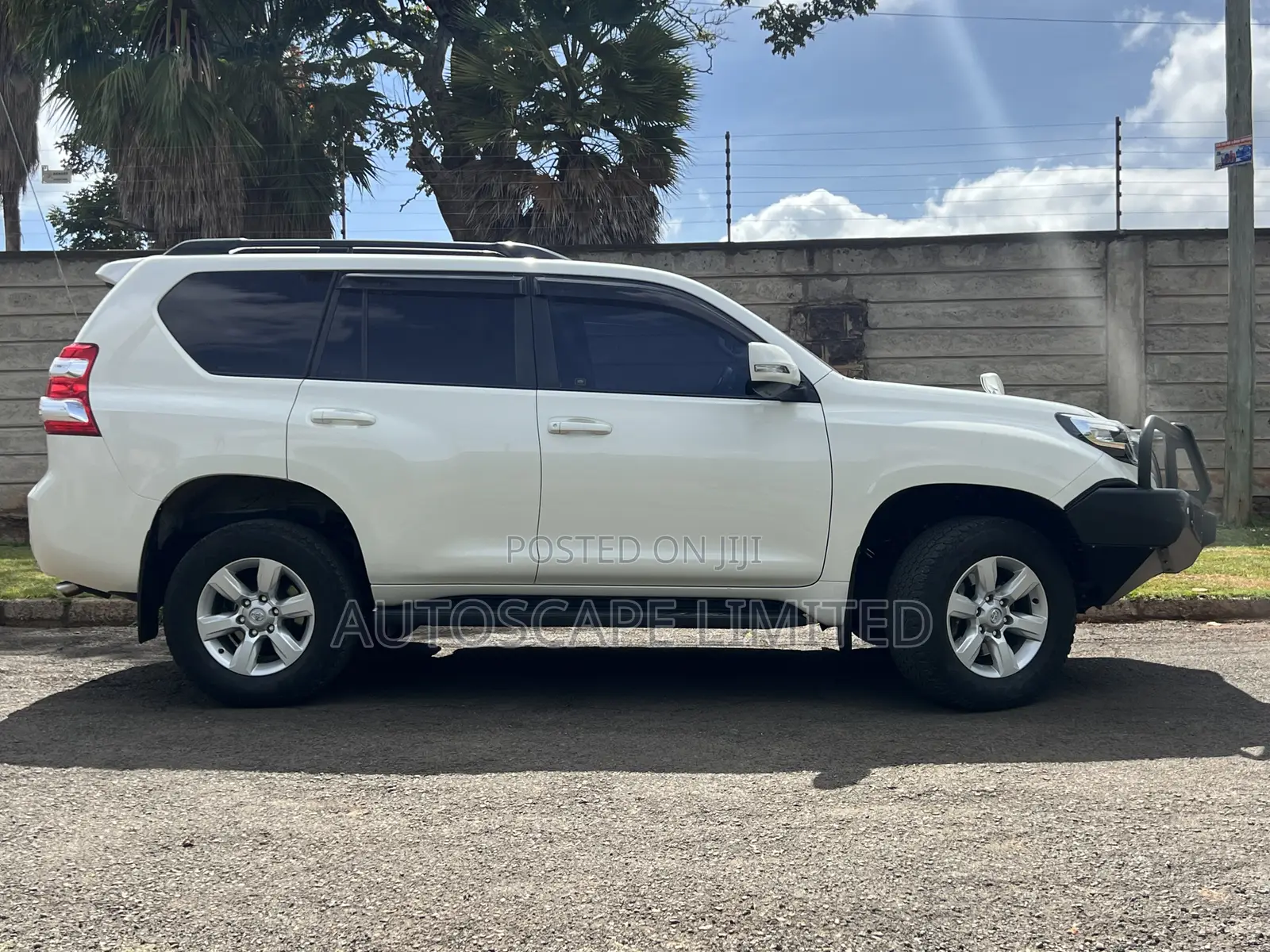 Lexus LX 2016 Brown