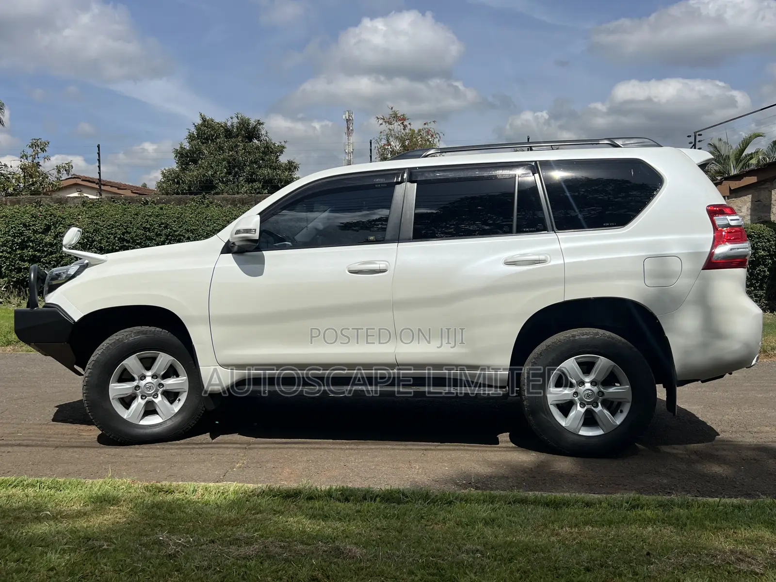 Lexus LX 2016 Brown