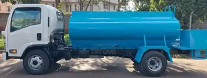 Isuzu NPR Water Boozer