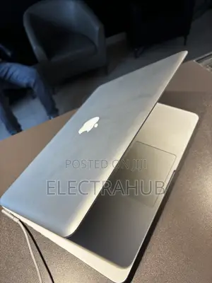 Laptop Apple MacBook Pro 2015 8GB Intel Core i5 HDD 500GB