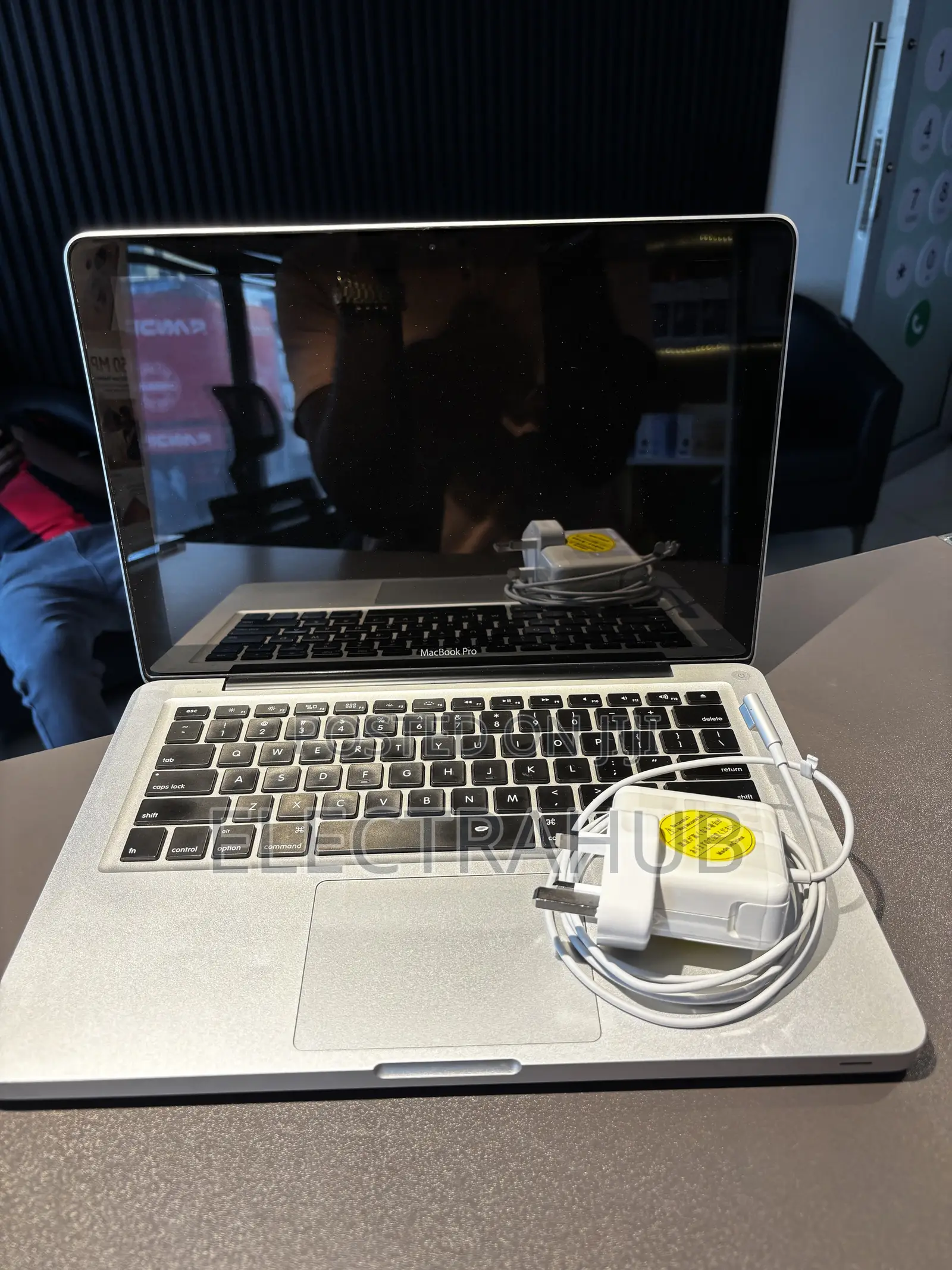 Laptop Apple MacBook Pro 2015 8GB Intel Core i5 HDD 500GB