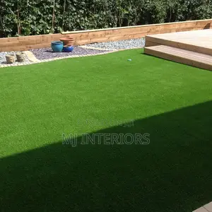 Premium Green Turf for Stylish Residential Outdoor Areas