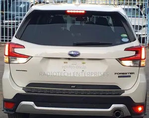 Subaru Forester 2.5i Premium AWD 2018 Pearl