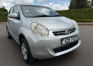 Daihatsu Boon 2010 Silver