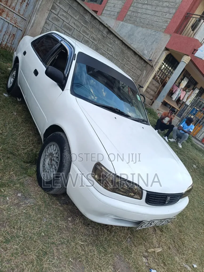 Toyota Previa 2004 White