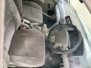 Toyota Previa 2004 White