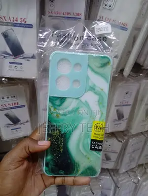 Reno 8 5g Phone Case Features a Green Marble