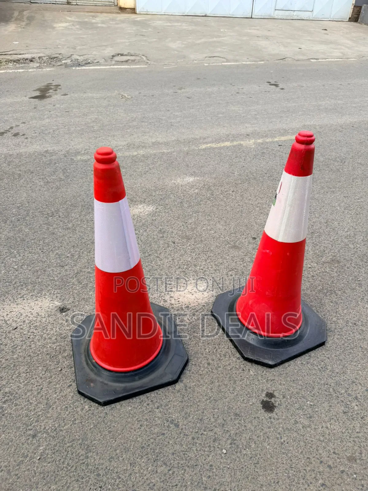 Red/White Traffic Cones