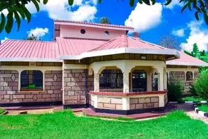 Furnished 4bdrm Bungalow in Nkubu for sale