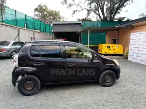 Toyota Passo 2013 Maroon