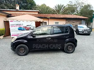 Toyota Passo 2013 Maroon
