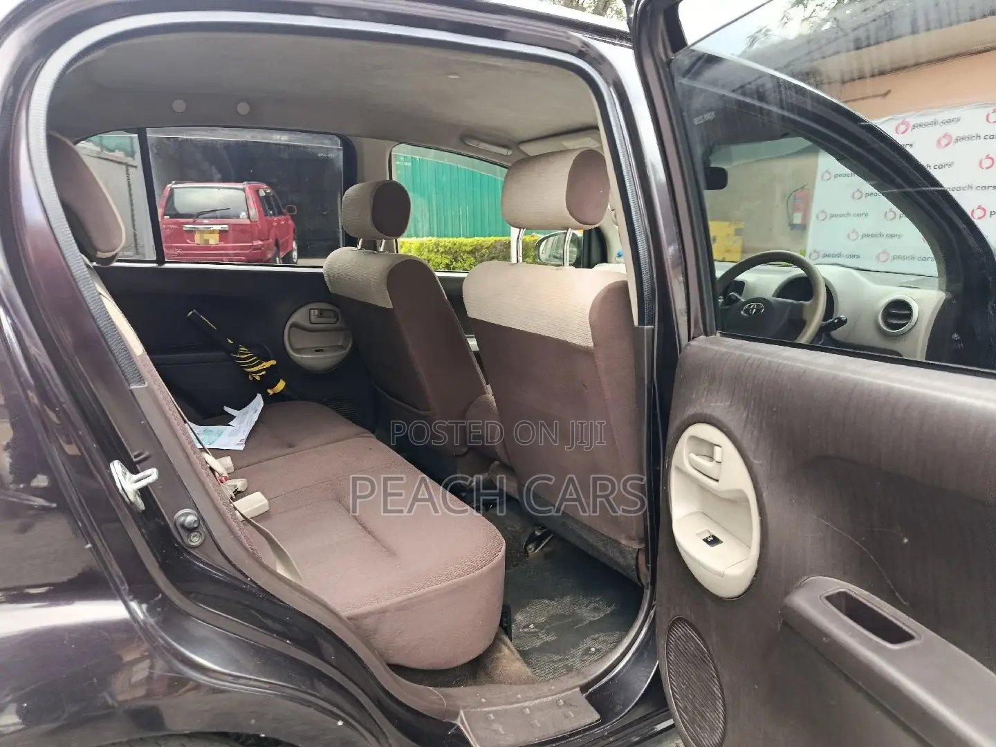 Toyota Passo 2013 Maroon