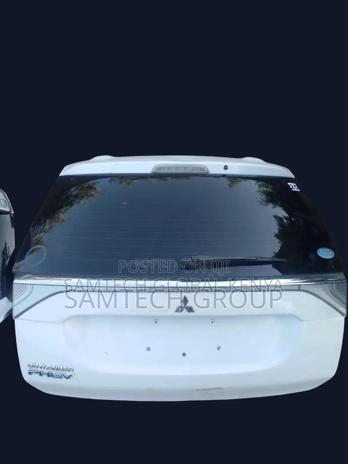 Mitsubishi Outlander Boot