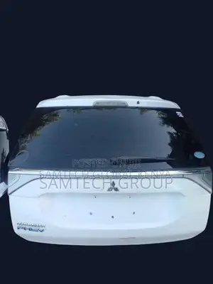 Mitsubishi Outlander Boot