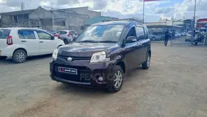 Toyota Sienta 2011 Purple