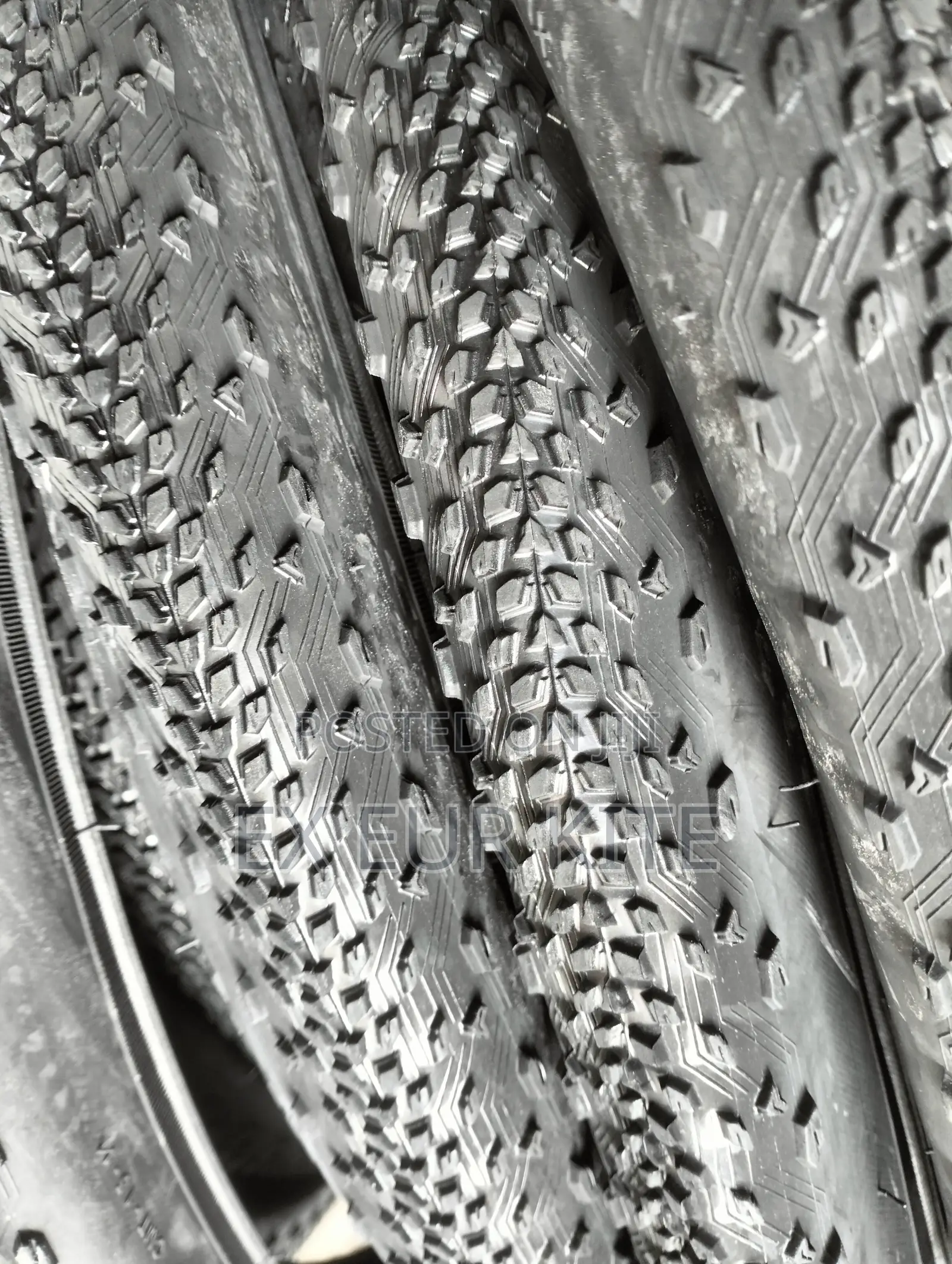 CST 26x1.95 CMT-15 Tire