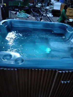 5 Person Jaccuzi