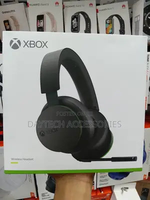 Microsoft Xbox Wireless Headset, Featuring Signature Black Design