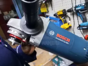 Brand New Well Performing Bosch Grinder 9 Inch