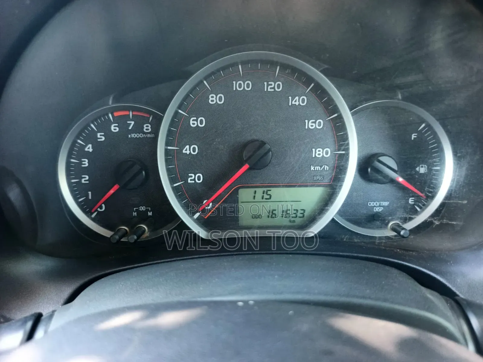 Toyota Vitz 2014 Silver