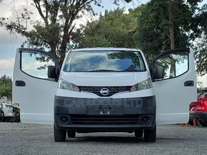 Nissan NV200 2019 White