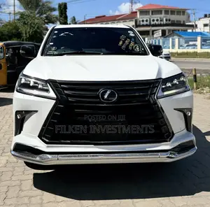 Lexus LX 570 AWD 2020 White