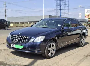 Mercedes-Benz E250 2010 Blue