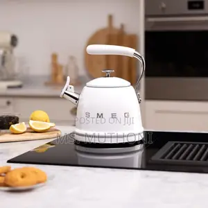 All Cooking Tops Friendly Brilliant White Smeg Whistling Kettle