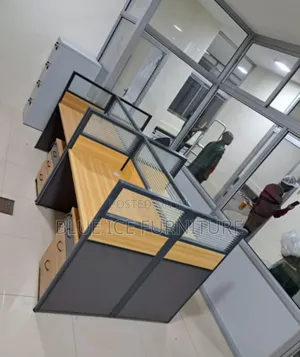 4-Way Workstation for 4 Seater