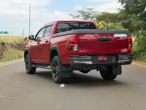 Toyota Hilux 2019 Red