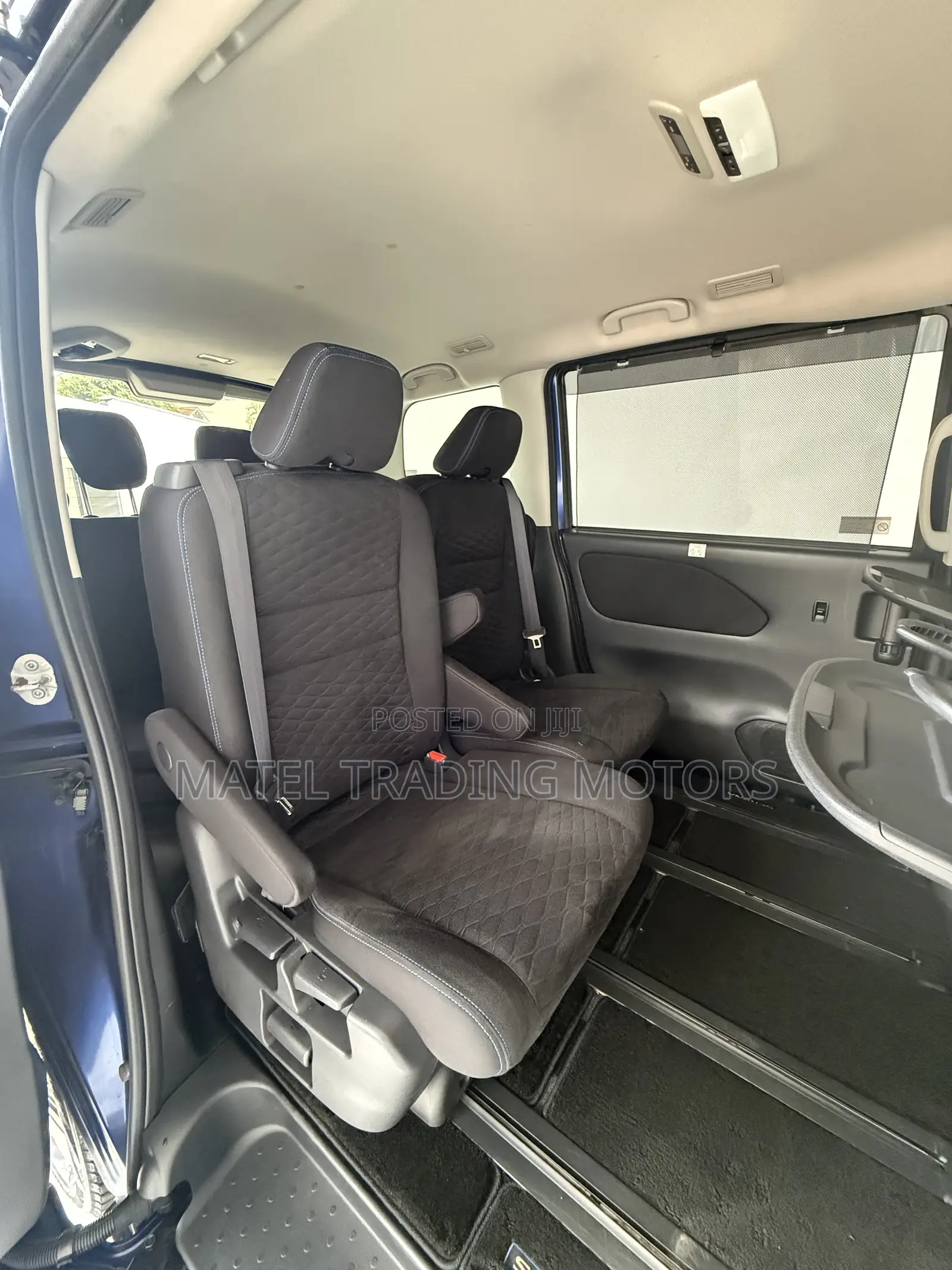Nissan Serena 2019 Blue