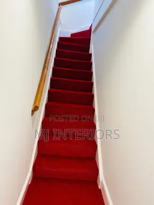 Stylish Stairs Wall to Wall Carpet for Contemporary Interiors