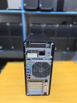 Desktop Computer HP Z4 G4 32GB Intel Xeon SSD 512GB