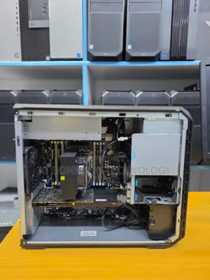 Desktop Computer HP Z4 G4 32GB Intel Xeon SSD 512GB