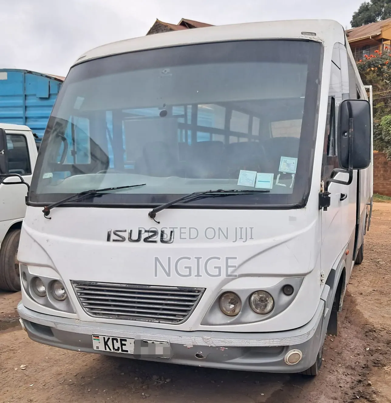 Isuzu NQR 2014 White