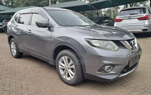 Nissan X-Trail 2016 Gray