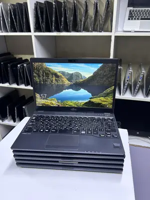 Laptop Fujitsu Lifebook U938 4GB Intel Core i5 SSD 128GB