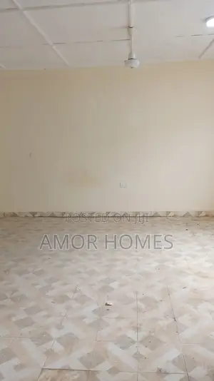 1bdrm Bedsitter in Kiembeni for rent