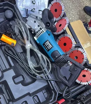 Makita Wall Chaser